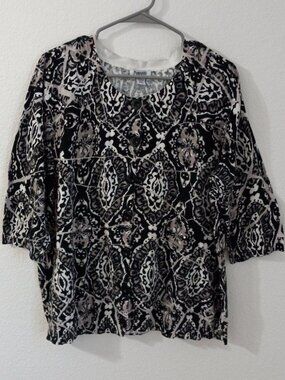 Hampshire Studio 2X Half Sleeve Cotton Blend Floral Sweater in Black White Beige